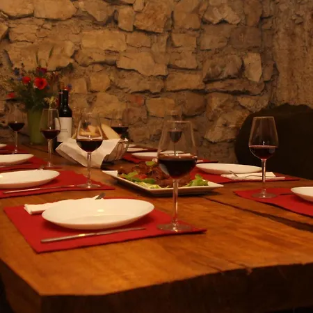 Pajtas Vendeghaz Guest house *